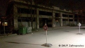 Εγκαταλειλειμένο κτήριο στη Θεσσαλονίκη όπου διαμένουν πρόσφυγες