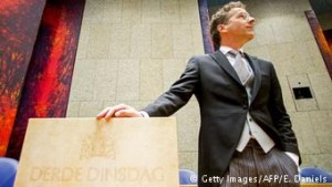 Ο ολλανδός υπουργός Οικονομικών Γερούν Ντάισελμπλουμ είχε κάνει προ πολλού λόγο για «γύπες και ύαινες» στη χώρα του