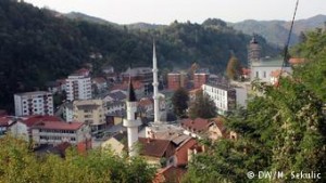 Μέχρι σήμερα η σκιά της σφαγής 8000 μουσουλμάνων βαραίνει τη Σρεμπρένιτσα