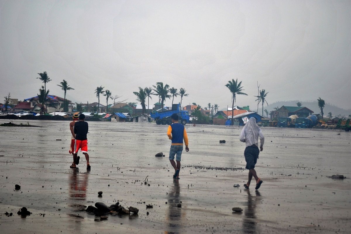 Στο Τακλομπάν μετά τον τυφώνα (φωτογραφία της Φραγκίσκας Μεγαλούδη)