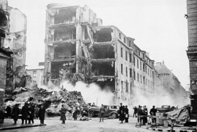  Καταστροφή του Ελσίνκι από τους ρωσικούς βομβαρδισμούς τον Δεκέμβριο του 1939 | AP Photo 
