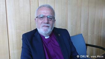 O Εμάνουελ Γιουκάνα, αρχιδιάκονος της χριστιανικής Ασσυριακής Εκκλησίας της Ανατολής