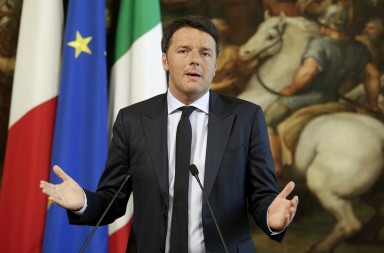 Italian Prime Minister Matteo Renzi gestures as he talks during a joint news conference with Malta's Prime Minister Joseph Muscat at Chigi Palace in Rome April 20, 2015. As many as 700 migrants were feared dead on Sunday after their boat capsized in the Mediterranean, raising pressure on Europe to face down anti-immigrant bias and find money for support as turmoil in Libya and the Middle East worsens the crisis. REUTERS/Max Rossi