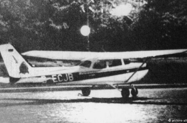 39004649_303