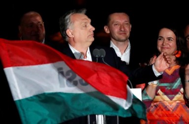 30905373_2018_04_08t235755z_1203317278_rc13b4f8e800_rtrmadp_3_hungary_election_supporters_orban-limghandler