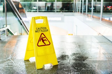 slip-and-fall-inury-wet-floor-signs1543858761