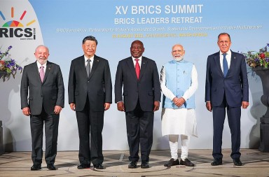 2023_BRICS_Summit_family_photographs